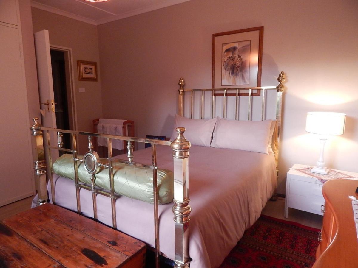 Swellendam Overnight Accommodation Екстер'єр фото