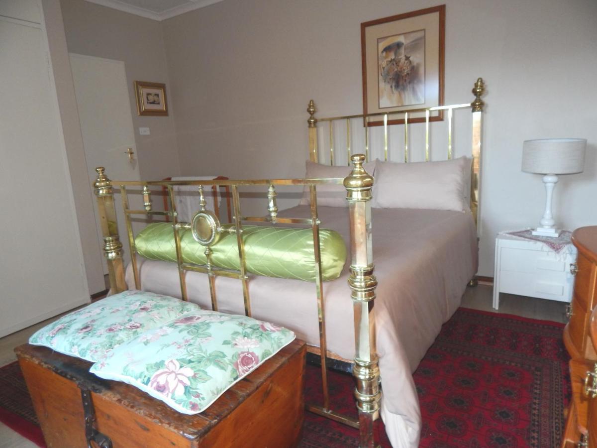 Swellendam Overnight Accommodation Екстер'єр фото